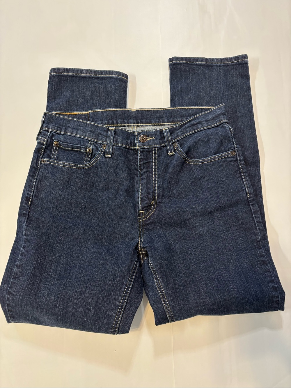 Men’s 541 Levi’s Jeans - Picture 4 of 5